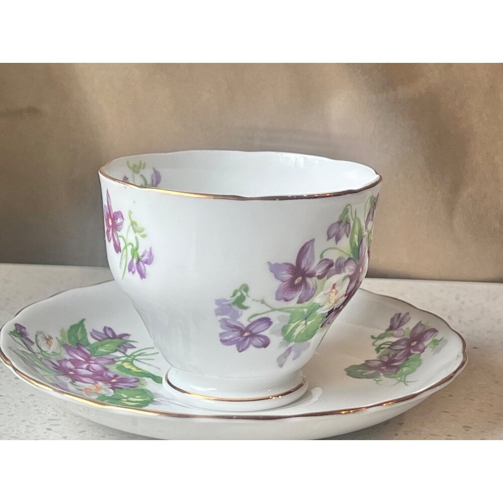 Tuscan Bone China England Teacup & Saucer Set With Violet Floral Design Gold Tri - Picture 6 of 13